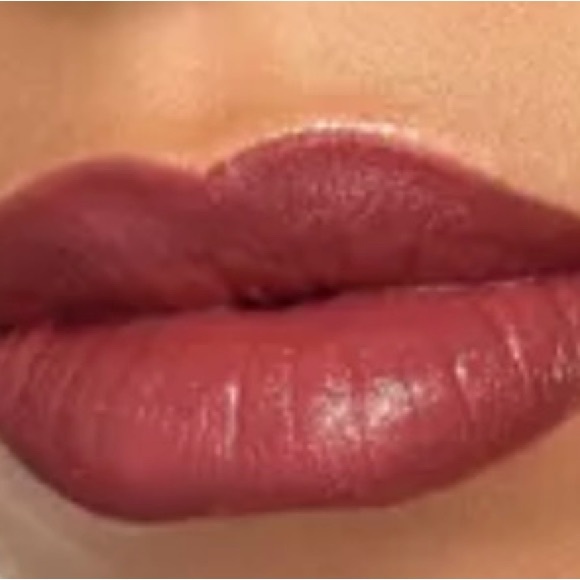 Gucci Rouge A Levres Satin Lipstick 202 - Picture 2 of 3